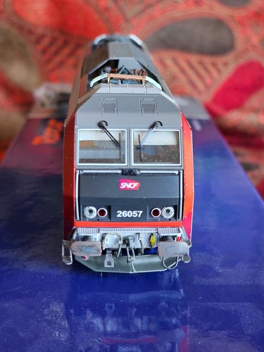 BB 26057 Roco 73865 SNCF digital ESU + sonidos Bastiani | Condition: Neuf
