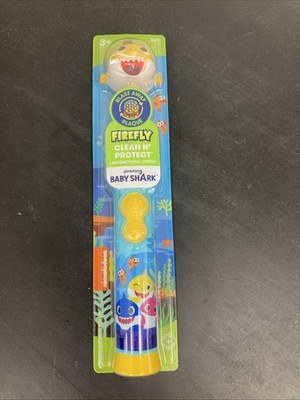 Firefly Clean N' Protect Baby Shark Blast Away Plaque kids toothbrush 3+ Soft B7