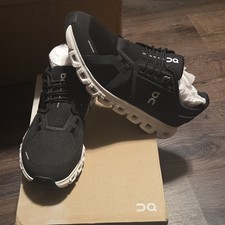 On Cloud 6 Women s Athletic Sneaker Black/Whi...