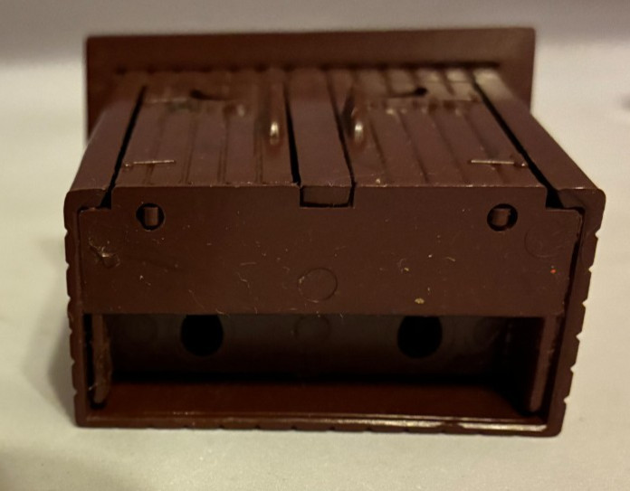 Vintage Bachmann Plasticville Outhouse His & Hers O-S Scale Train Set Scenery