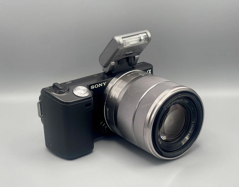 Sony NEX-5, photo 3 of 5