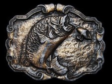 LF13138 VINTAGE 1970s  LARGE MOUTH BASS  JUMPING FOR BAIT BELT BUCKLE