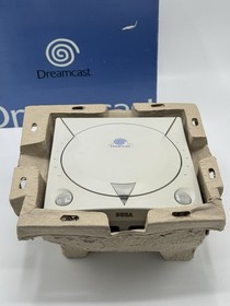 BOXED Sega Dreamcast Console PAL  Very Good Condition 2 Joypad Visual Memory
