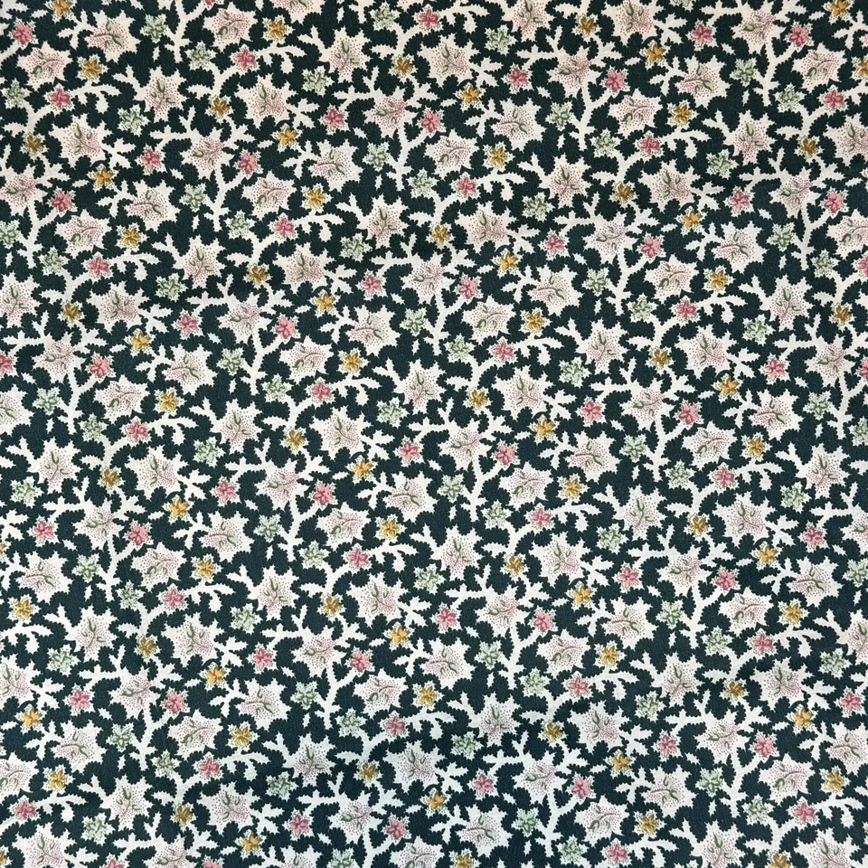 Tela Floral De Colección Pequeñas Flores Natural Oro Rosa sobre Cazador Verde Algodón 47"x44 Foto 4 de 4
