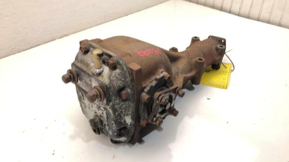 Diferencial portador central trasero Datsun 240z 1970-1973 OEM tercer miembro calabaza Foto 2 de 4