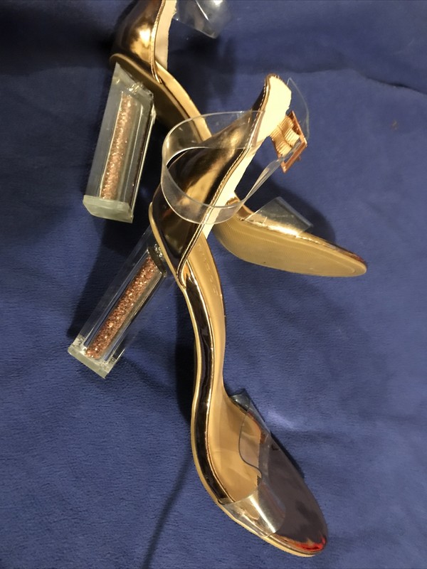 BAMBOO GOLD AND GLITTERS PARTY SHOES SANDALS HEELS SIZE 9