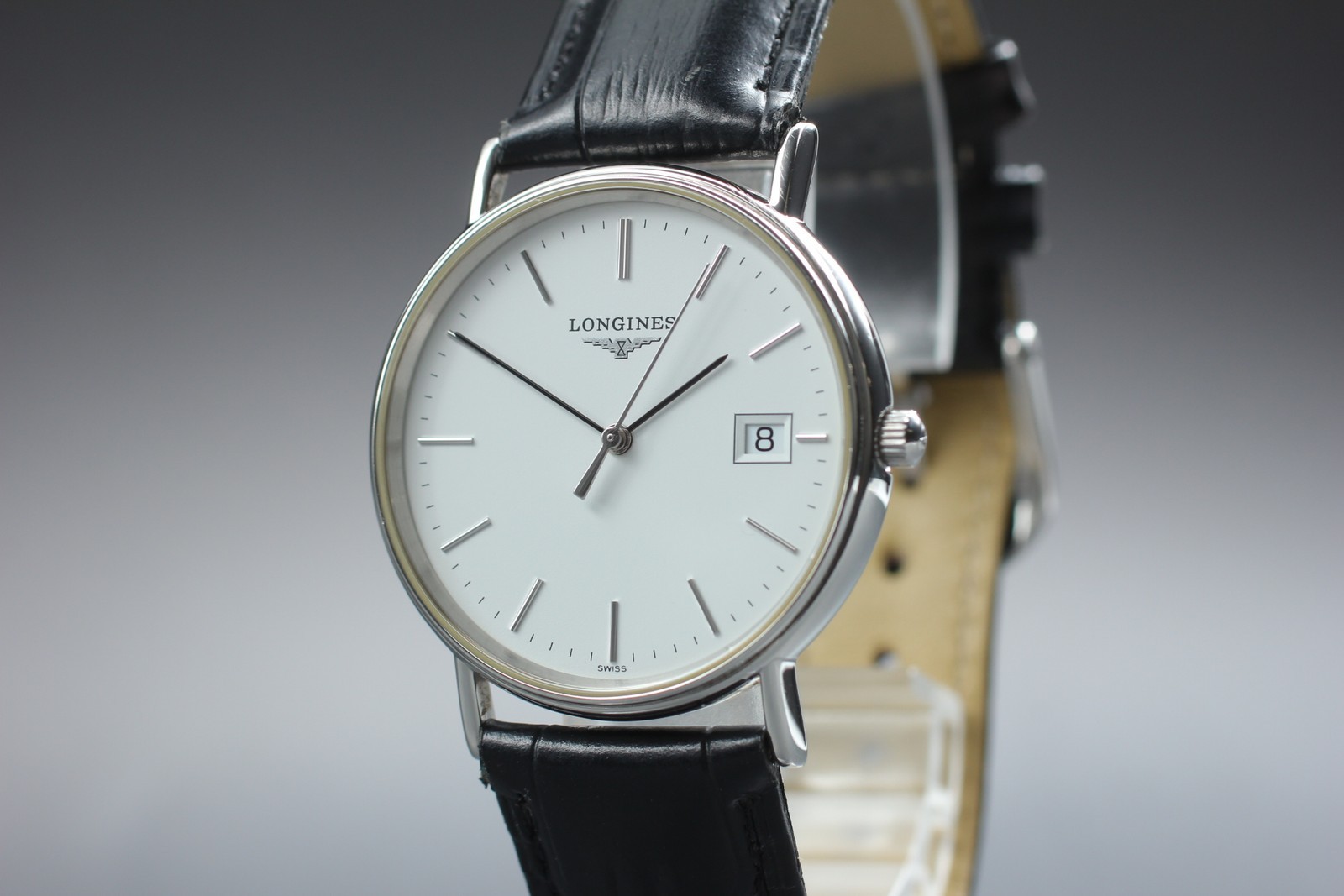 [Fast neuwertig] Longines L4.720.4 Grand Classic weißes Zifferblatt Datum...