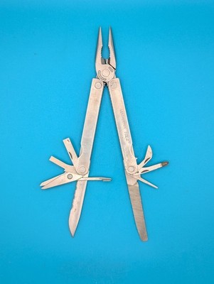 Leatherman PST 2 Multi Tool! 05/01 date stamp! Fast Shipping! *ATO GUAM*