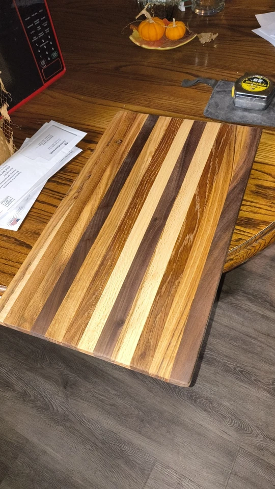 手工切割板橡木山核桃和胡桃木 24 英寸 x 12 英寸 3/4 — 第 2/3 张图片