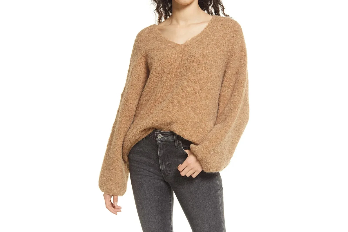 Vero Moda BNWOT women vneck fuzzy Tan sweater Xlarge