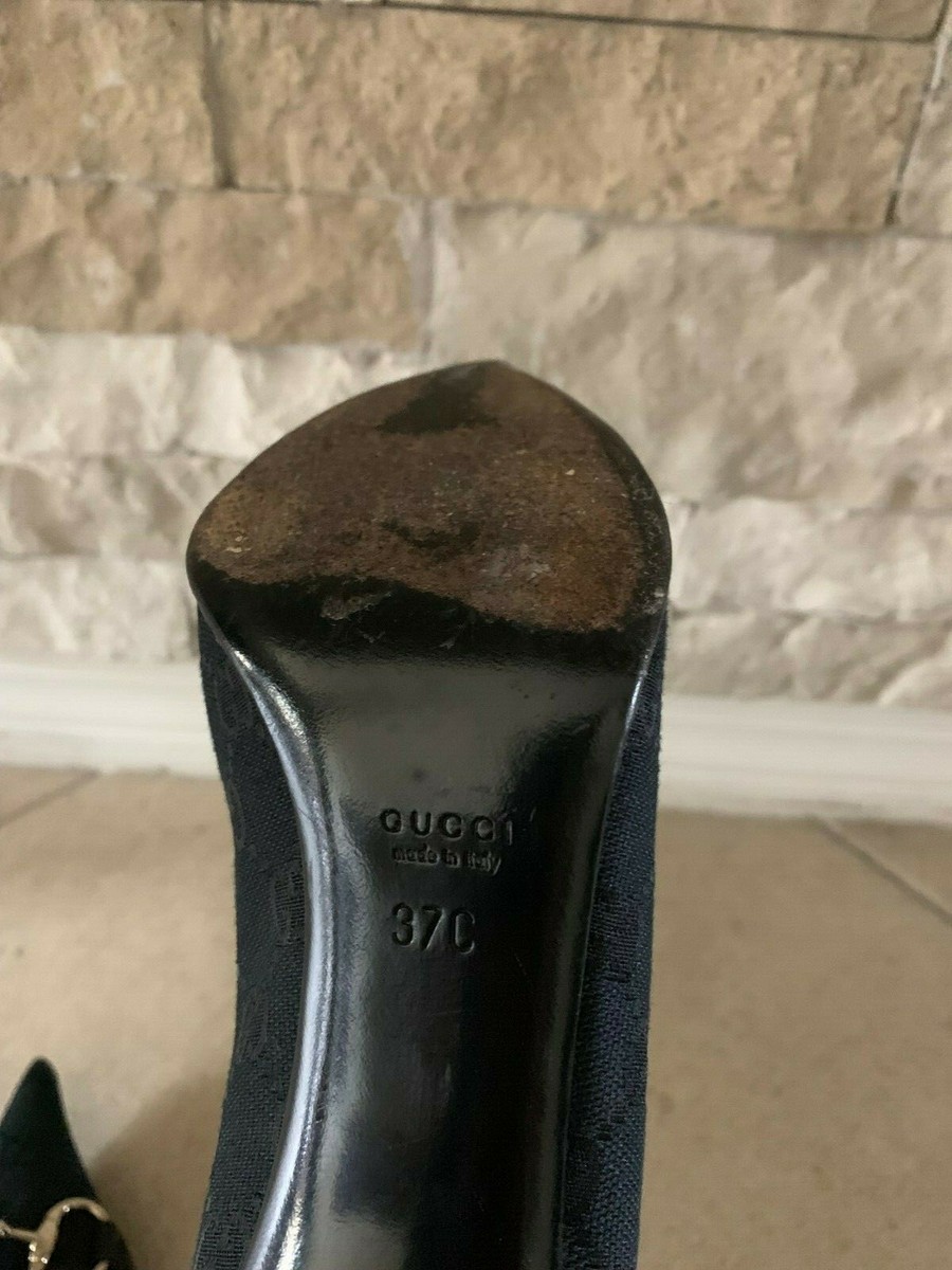 GUCCI ブラック ハイヒール 37 Gucci Black Pump Heels Pointed Toe Shoes with Gold Tone