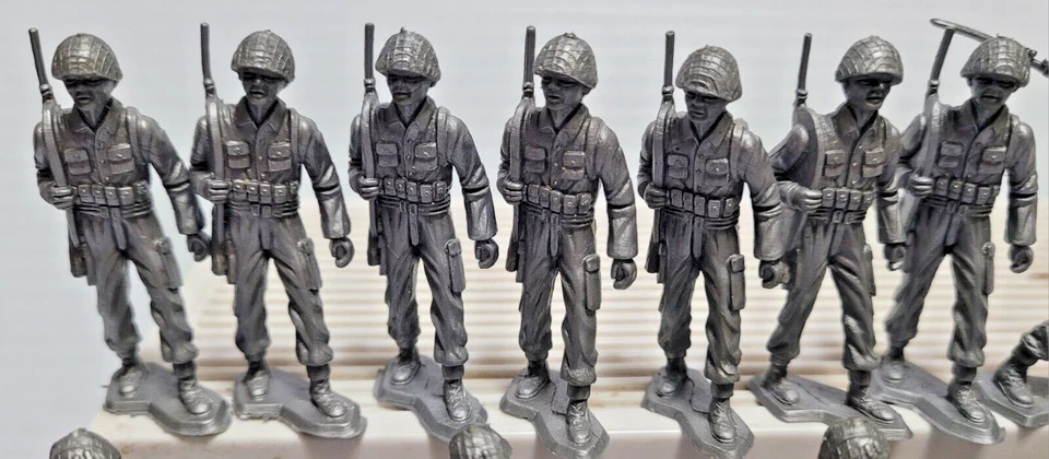 LOTE DE SOLDADOS DE PLATA MPC VINTAGE DE LA SEGUNDA GUERRA MUNDIAL Foto 2 de 4