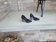 ROCK REPUBLIC RAYANA BLACK STUDDED AND SPIKED HEEL PUMP SIZE 7.5 M VERY NICE
