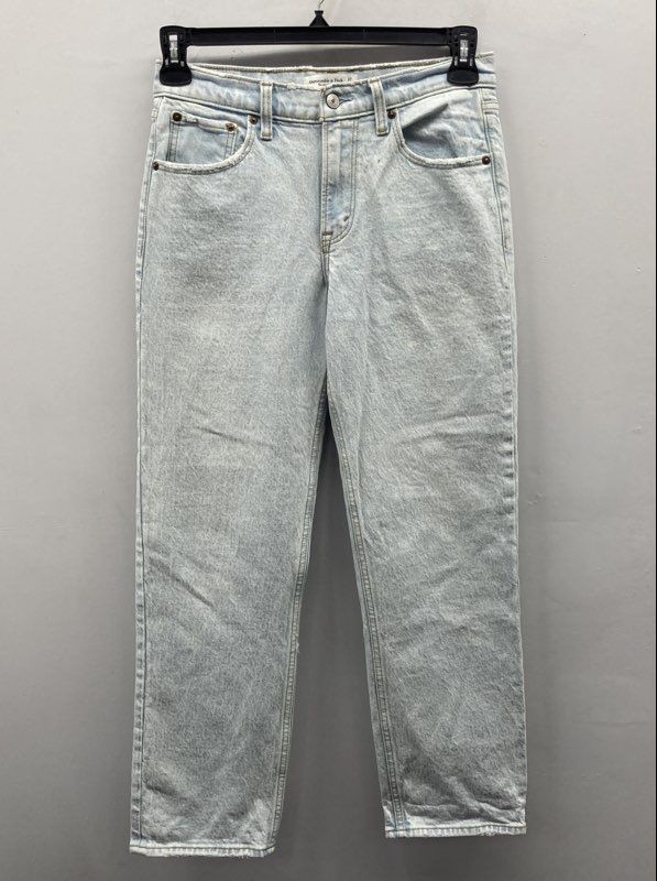 Abercrombie & Fitch Women's The Straight Mid Rise Jeans Light Wash Blue Sz 27 4S