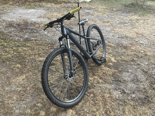 Cube Aim Mountain Bike, XS frame, 27.5” Wheels, Grey and Flash yellow colourway - Picture 3 of 7