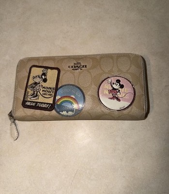 Disney Coach Zip Wallet Limited Edition Minnie Mouse