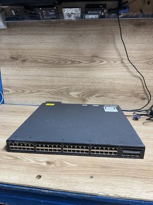 Cisco Catalyst 3650 48 PoE+ 4X1G WS-C3650-48FS-S V03 4X1G FC Optical SFP+ Switch