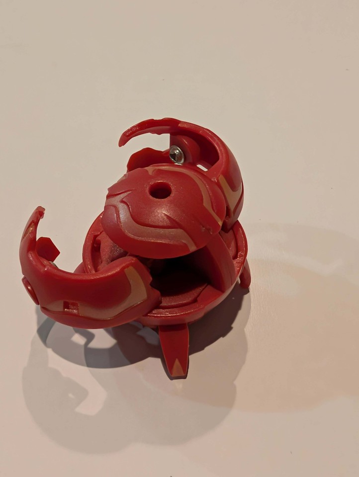 Bakugan Battle Brawlers Pearl Subterra Tuskor 470g B1