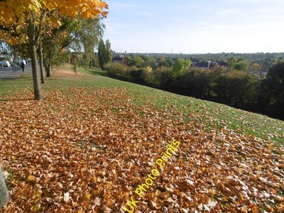 Photo 6x4 View from the London LOOP on Barnet Hill The London LOOP has co c2016