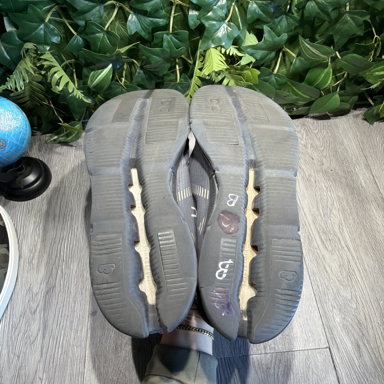 On Cloudnova Low Void Eclipse Black, Grey Mens Si… - image 9