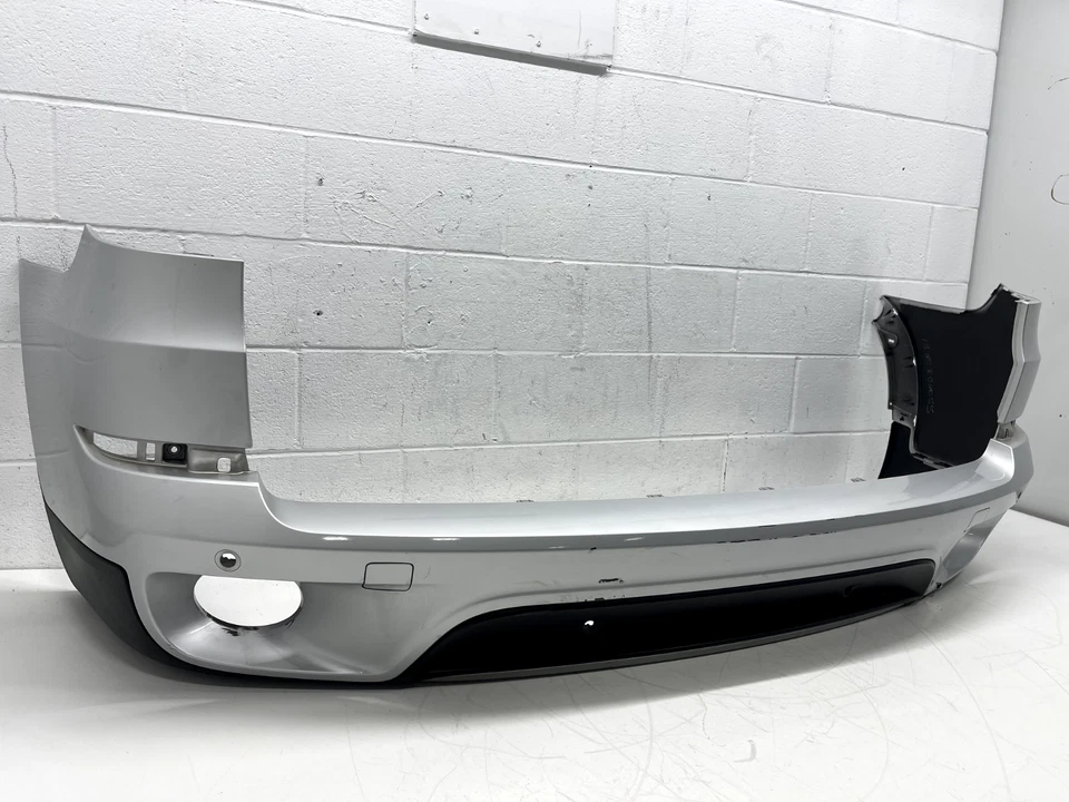 Cubierta de parachoques trasero BMW X5 E70 2011-2013 PLATEADA 7227763 OEM Foto 3 de 4
