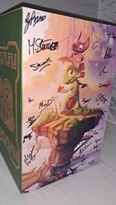 Yooka-Laylee Triforce Collectors Statue MULTI-SIGNED by Playtonic Games RARE