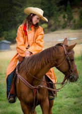 Wyoming Traders Unisex Ranch Waterproof Riding Pommel Fish Slicker - ORANGE