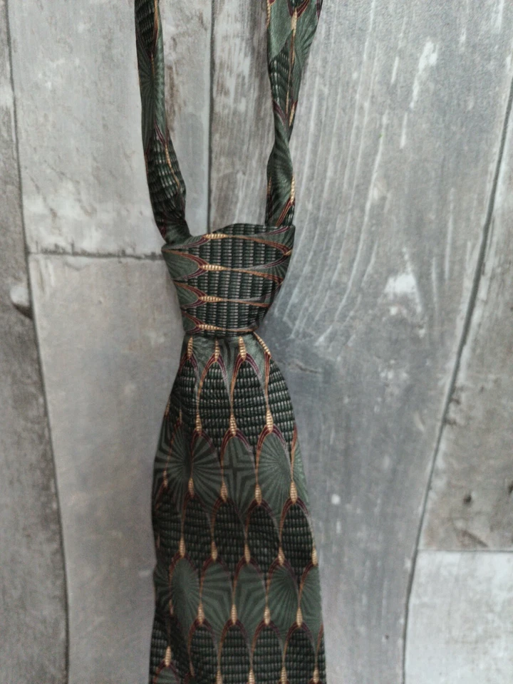 Corbata Bill Blass Etiqueta Negra 100% Seda Verde Patrón Geométrico Foto 3 de 4