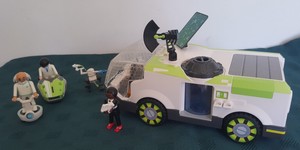 playmobil science lab