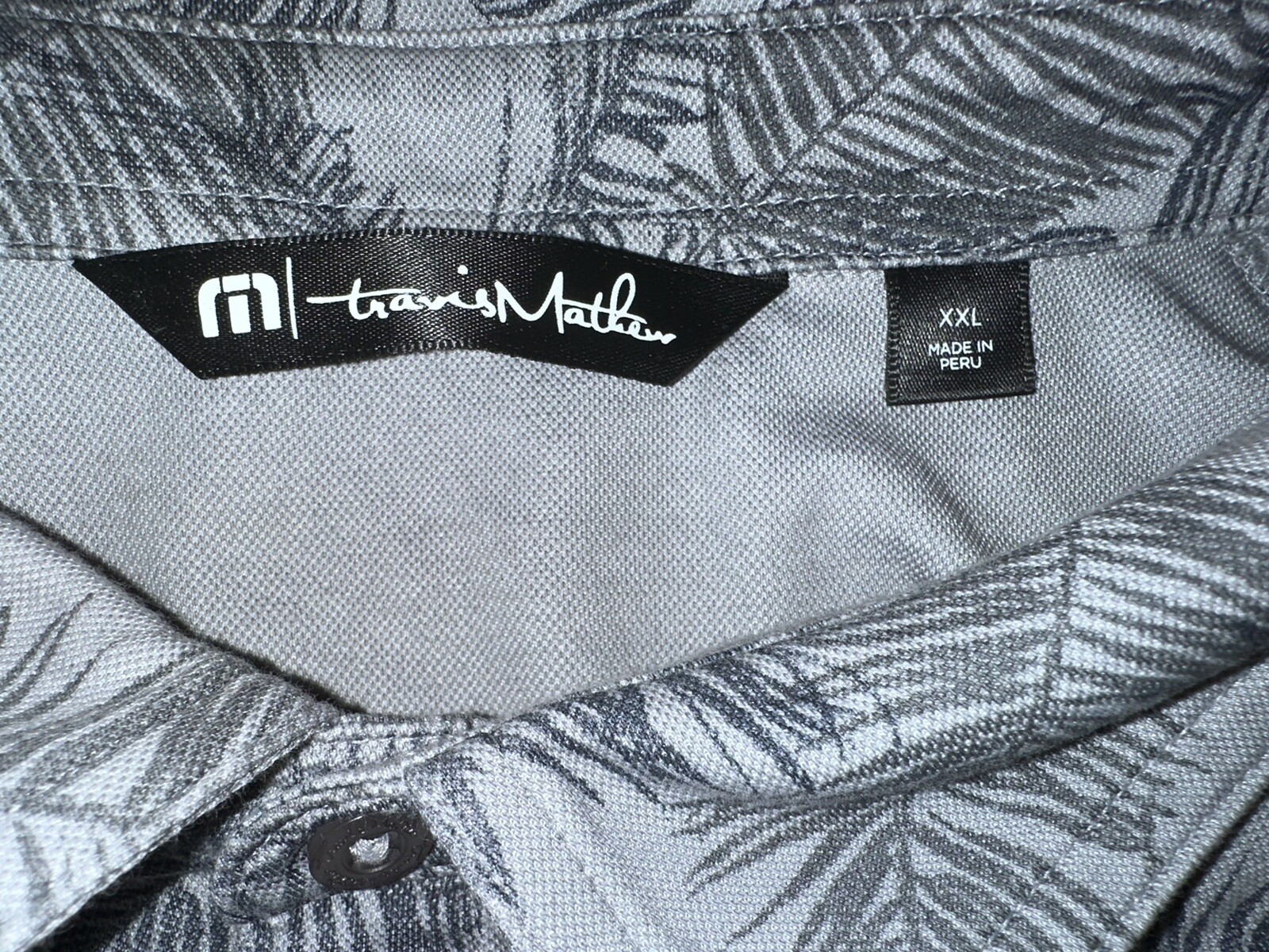 TRAVIS MATHEW Palm Leaf Feather Pattern Golf Polo… - image 3