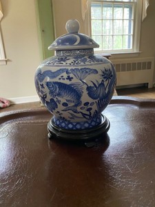 RARE Vintage MAITLAND SMITH Handmade Blue And White Temple Jar W/ Lid~13 Tall