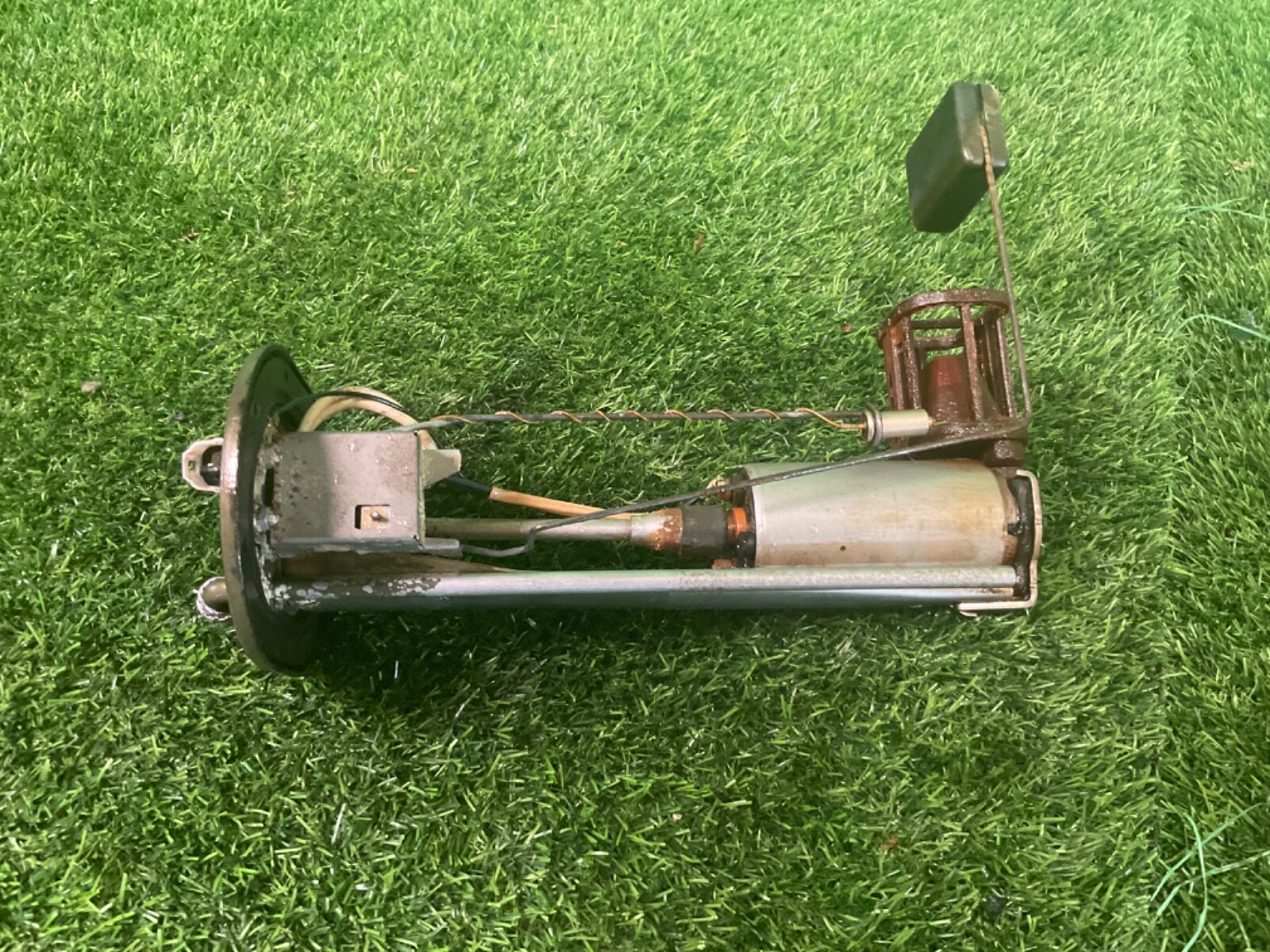 N351 Fuel Pump Hanger Sending Unit Assembly Mazda RX7 FC3S SERIES 5 8991 INSTITUTO