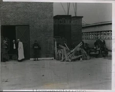 1938 Press Photo Iowa National Guardsmen at the Swift & Company after riots