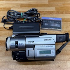 Sony DCR-TRV103 Digital Handycam Nightshot 20x Optical Zoom MINT Clean Tested