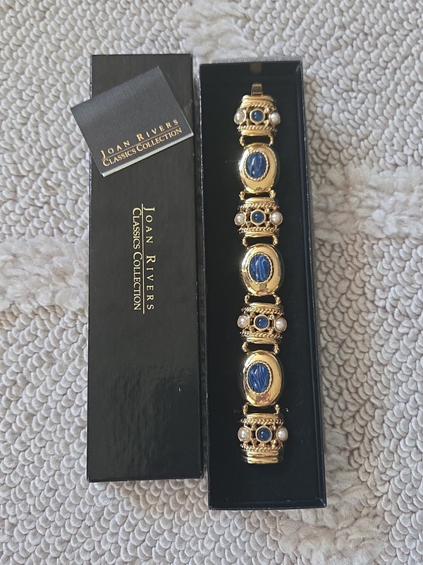 NIB Joan Rivers Vintage Blue Cabochons Faux Pearls Gold Tone Statement Bracelet
