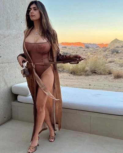 MIA KHALIFA 8.5X11 PHOTO HOT SEXY MODEL GIRL WOMAN ARAB ART PICTURE POSTER