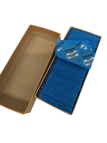 Lot Of 250 Personna Super Razor Blades Made In USA