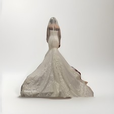 Ivory Lace Mermaid Wedding Size 4 Never Worn New with Tags. Never Worn
