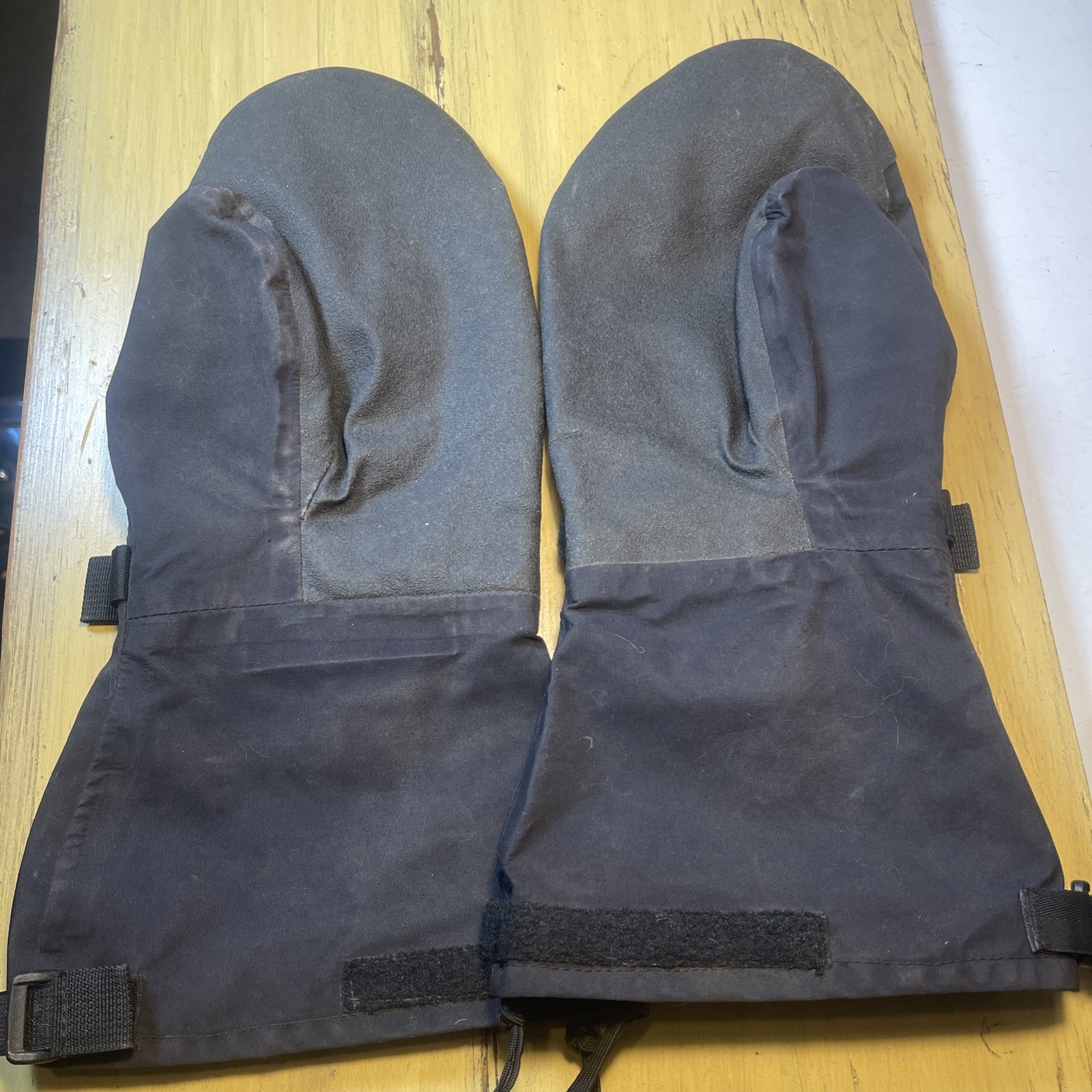 Outdoor Research OR Basic Modular Mitt Shell Gore… - image 6