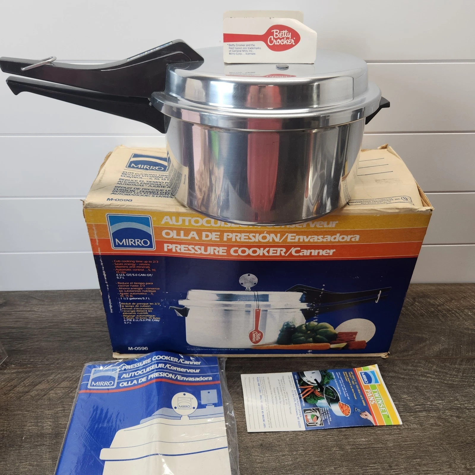 Vintage Mirro 6 Qt Pressure Cooker Canner M-0596 6Q Made In USA New In Box