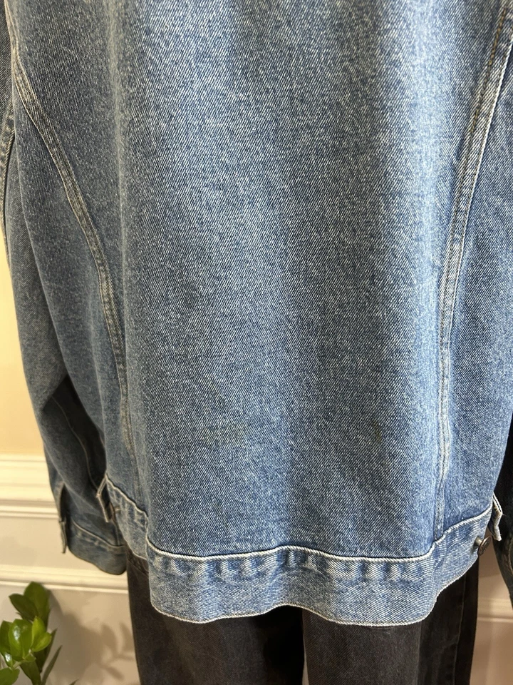 Vintage Gap Denim Jacket Women Size XL - Image 4 of 4