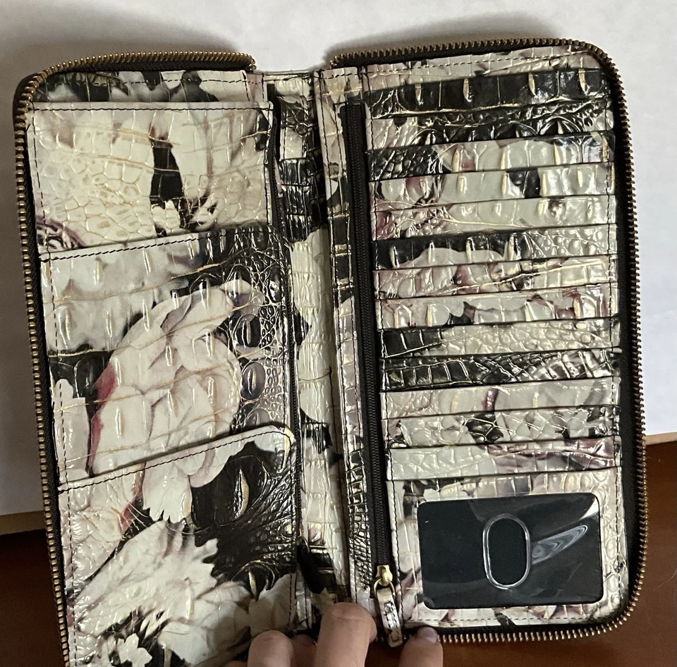 BRAHMIN SKYLER EDEN GUIRNALDA Marfil Rosa Oro Negro CARTERA DE VIAJE PULSERA USADA EN EXCELENTE ESTADO Foto 3 de 4