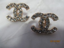 CHANEL 2 BUTTONS 18MM, GOLD tone, clear crys...