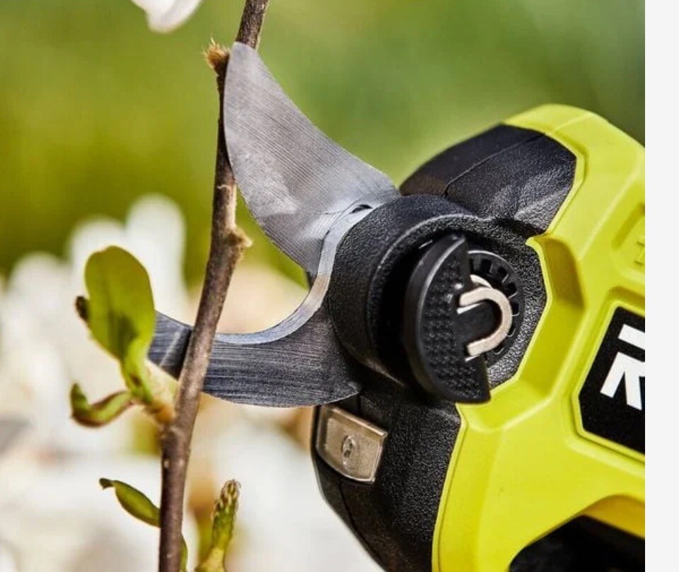 Ryobi R18XSEC20 18V ONE+ HP Pruning Secateurs Tool Only