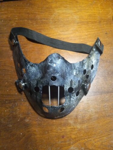 Meat And Greet Custom Hannibal Mask - Afbeelding 1 van 5