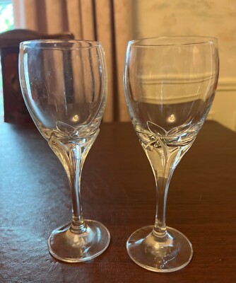 Two (2)  Schott Zwiesel La Belle Wine Glasses 7-1/8 