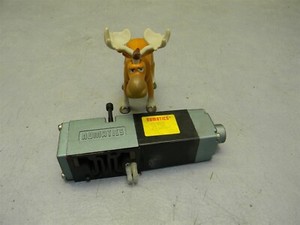 Numatics 226-592B Solenoid Air Control Valve 24VDC 081SA400M directional control