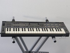Casio CZ-101 - 49 Tasten Synthesizer + OVP + ...