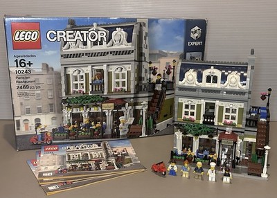 LEGO Creator Expert Modular (10243) Parisian Restaurant 100% Complete