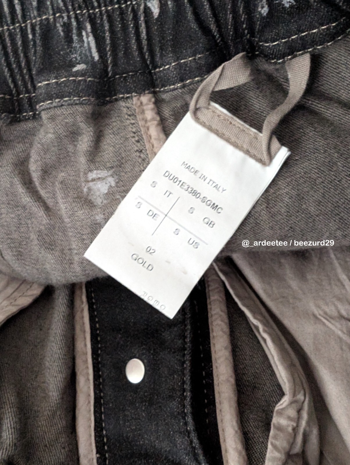 RICK OWENS DRKSHDW SAMPLE SS25 MEGACRUST DRAWSTRING POD SHORTS $1750 (GOLD, S) image 9